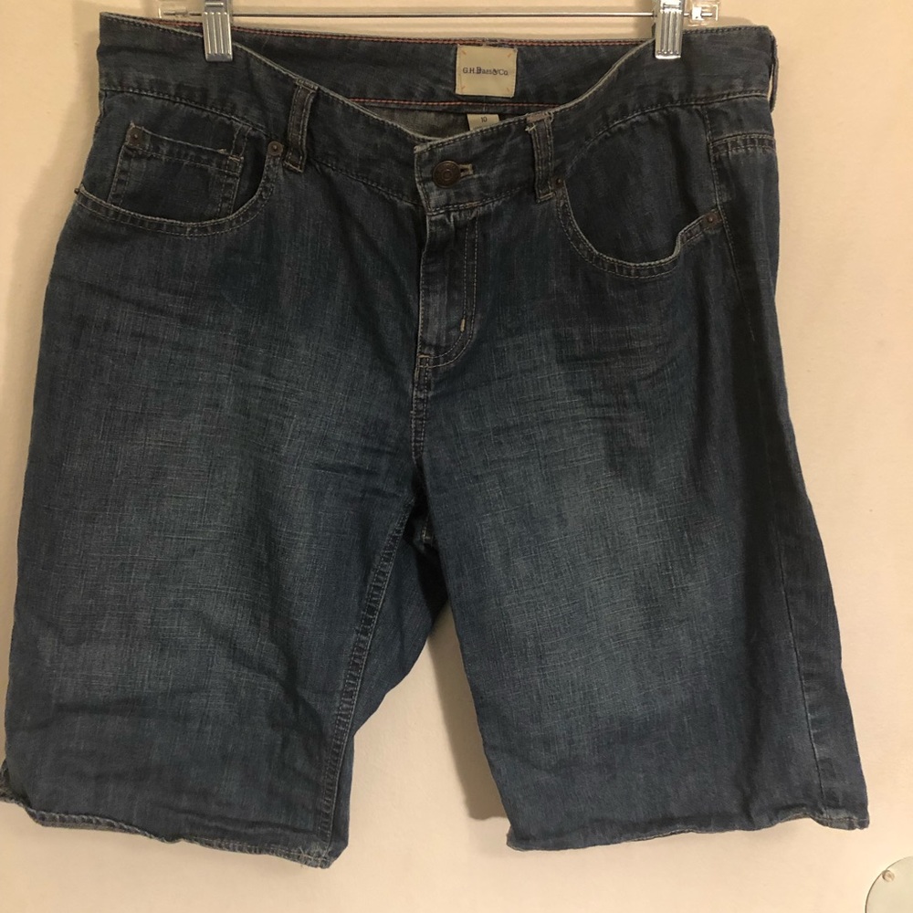 Women’s G.H Bass & CO  brass bramuda